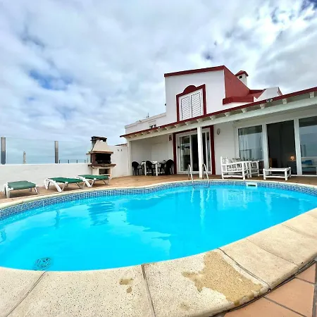 Con Piscina Privada En La Playa En Vila Corralejo