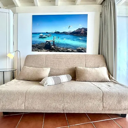 Vila Con Piscina Privada En La Playa En