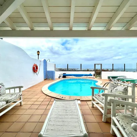 Con Piscina Privada En La Playa En Vila Corralejo