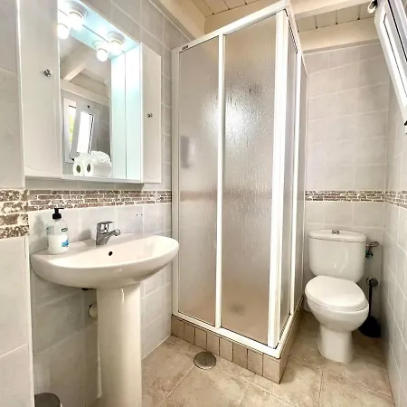 Con Piscina Privada En La Playa En Vila