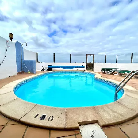 Con Piscina Privada En La Playa En * Corralejo