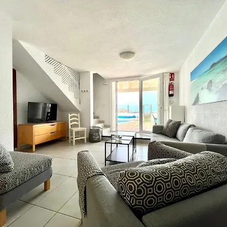Con Piscina Privada En La Playa En Villa *