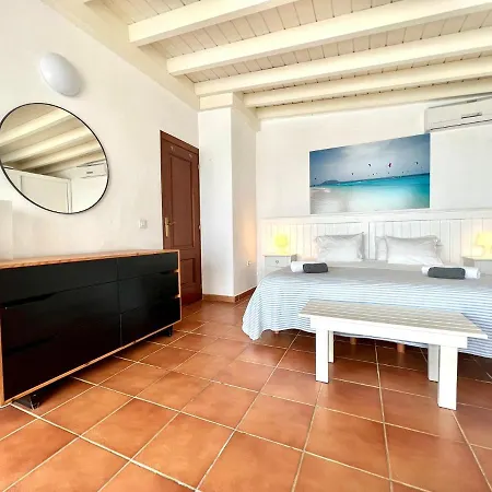 Villa Con Piscina Privada En La Playa En Corralejo