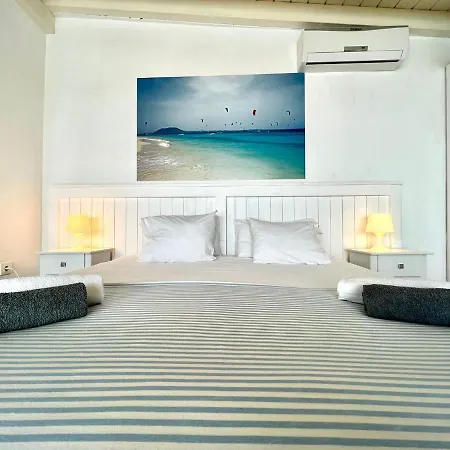 Con Piscina Privada En La Playa En Villa